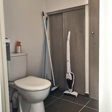 Pavillon Pour 4 Personnes + Bébé
